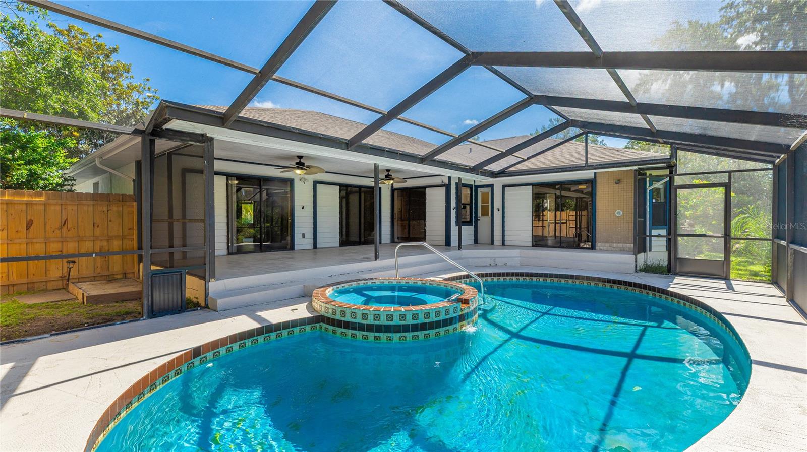 Image 34 of 41 For 891 Faulkwood Court