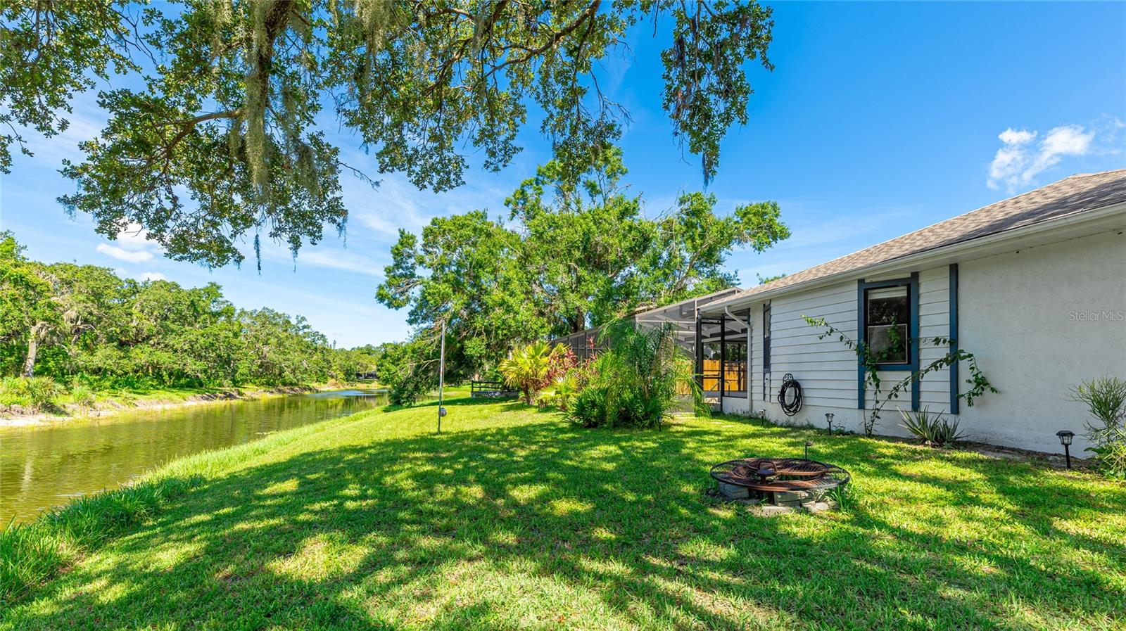 Image 37 of 41 For 891 Faulkwood Court