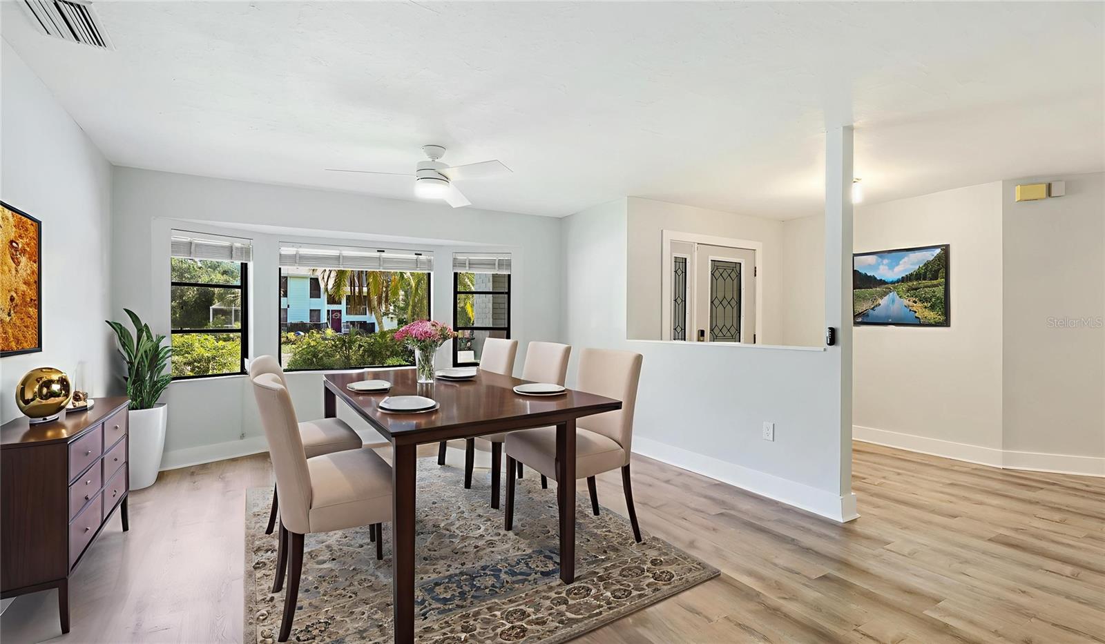 Image 6 of 41 For 891 Faulkwood Court