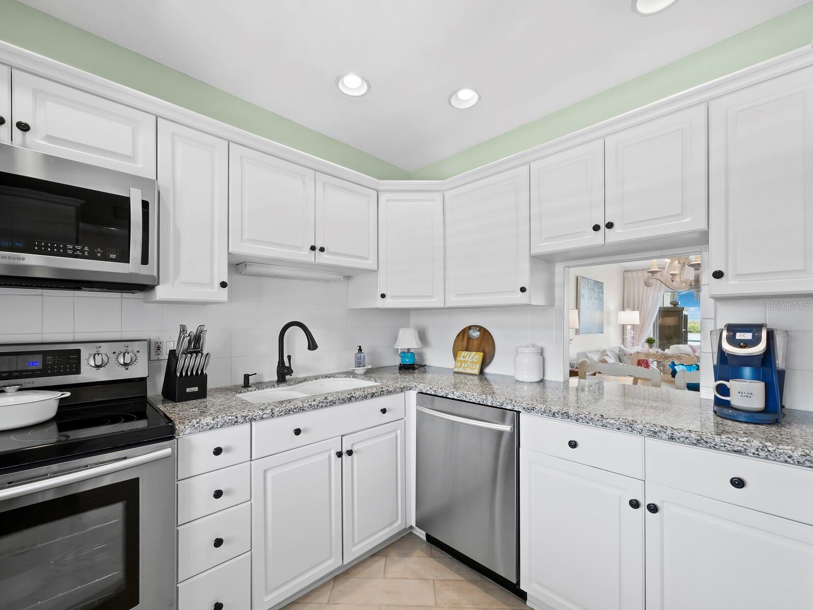 Image 19 of 61 For 4420 Exeter Drive L303
