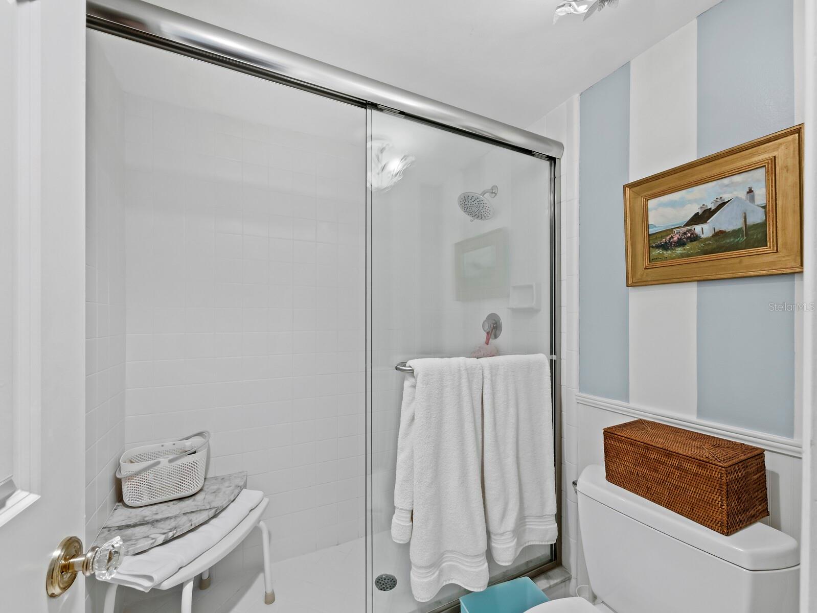 Image 29 of 61 For 4420 Exeter Drive L303