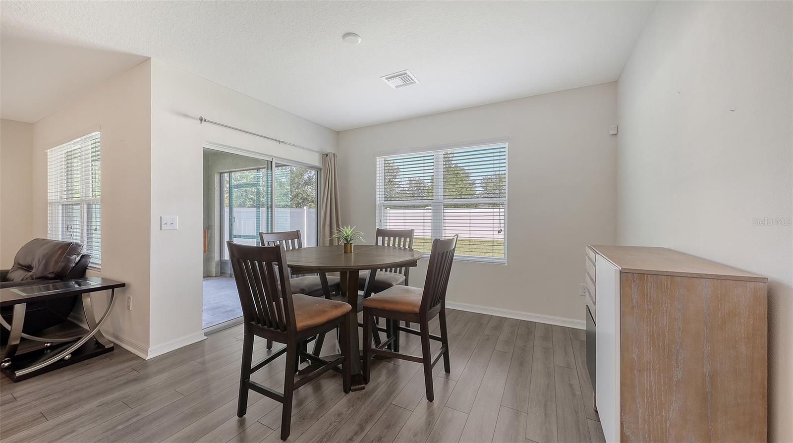 Image 17 of 47 For 3813 Willow Branch Place