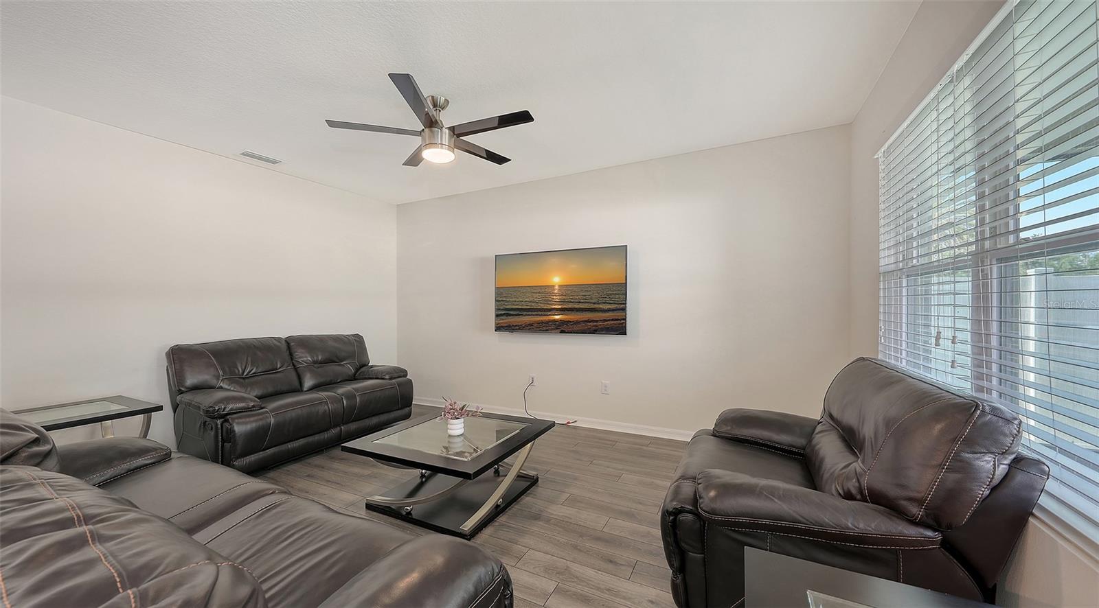 Image 7 of 47 For 3813 Willow Branch Place