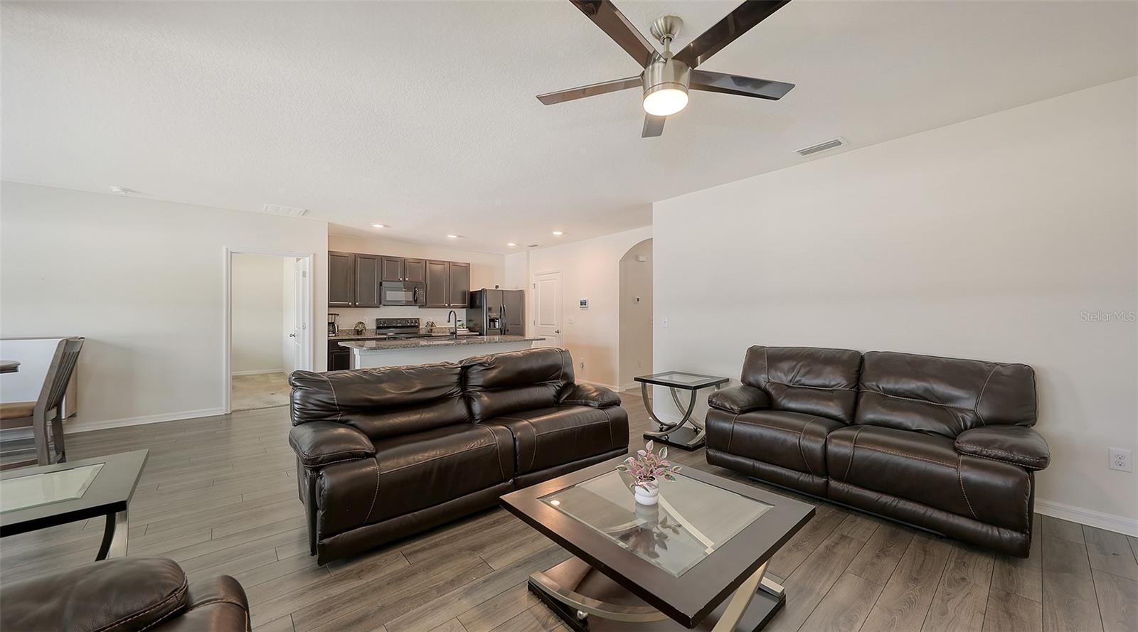 Image 8 of 47 For 3813 Willow Branch Place