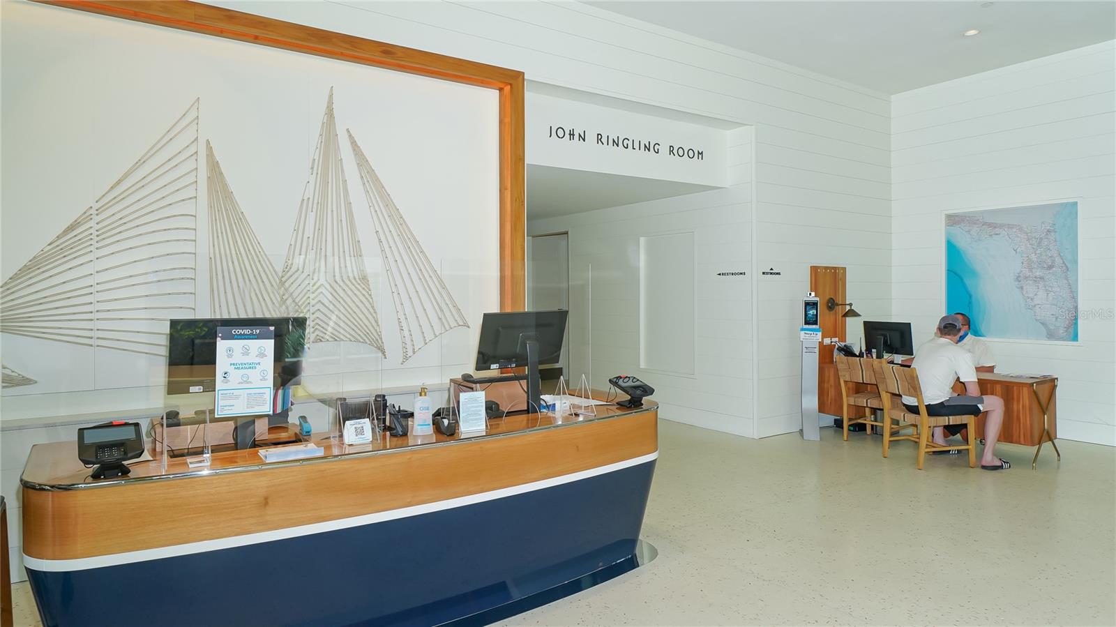Image 16 of 33 For 225 Sands Point Road 7205