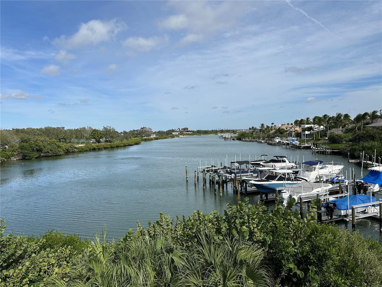 Image 34 of 37 For 225 Sands Point Road 7205