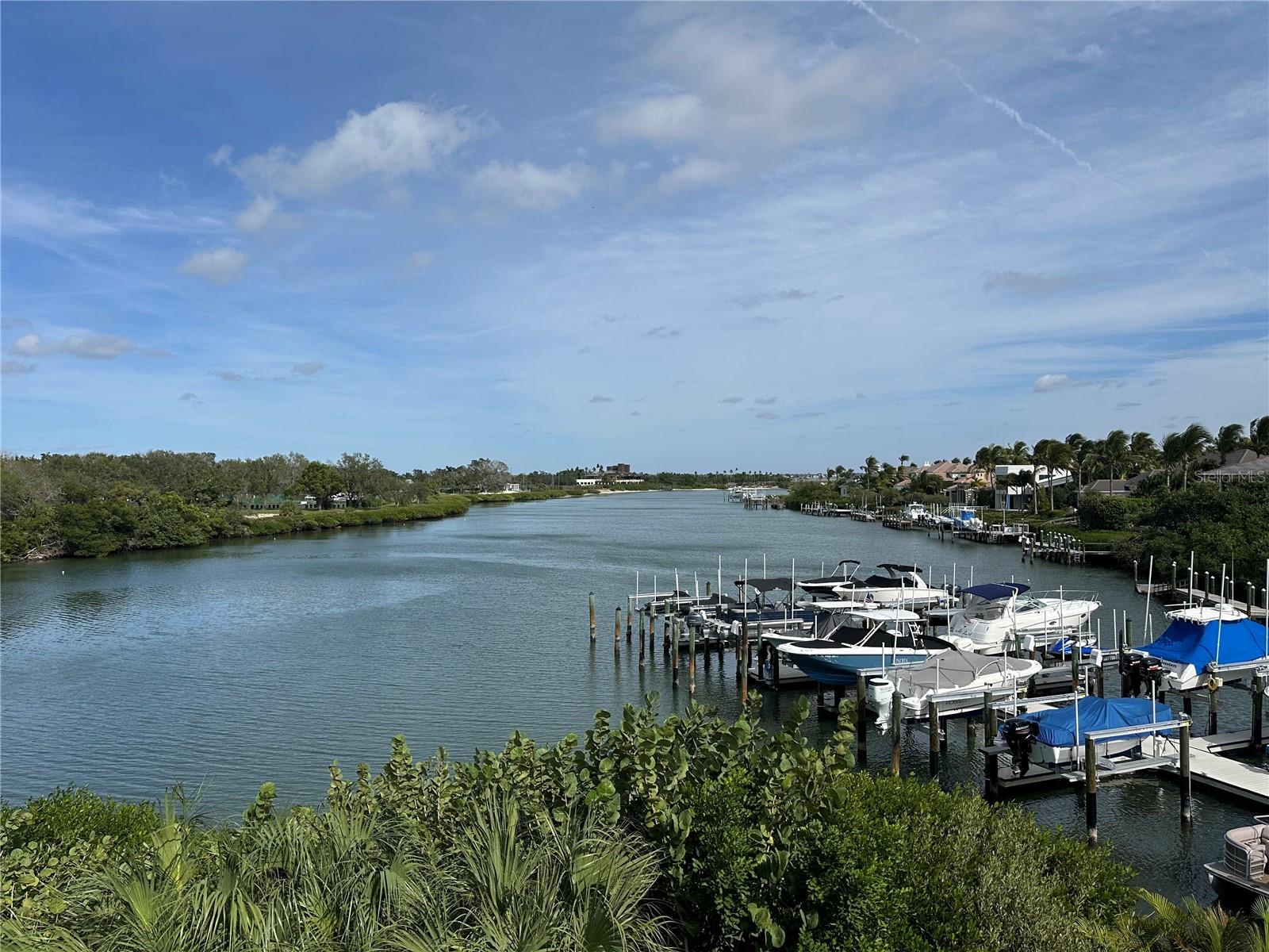 Image 35 of 37 For 225 Sands Point Road 7205