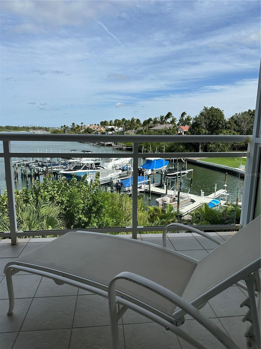 Image 36 of 37 For 225 Sands Point Road 7205