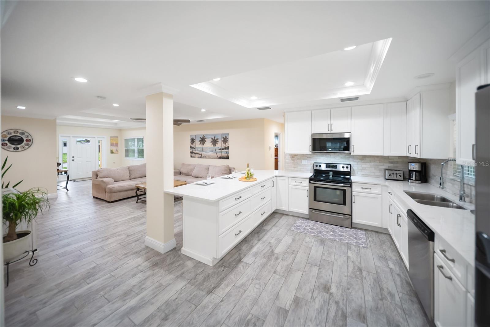 Image 12 of 53 For 204 21st Street Ne