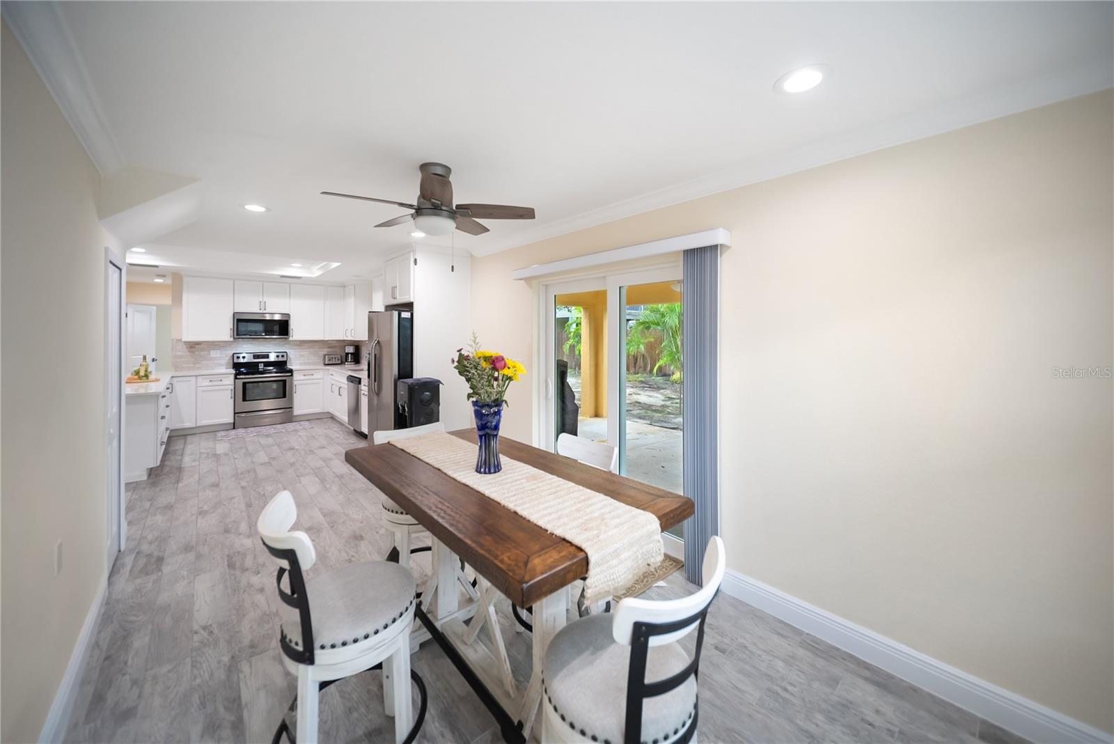 Image 17 of 53 For 204 21st Street Ne