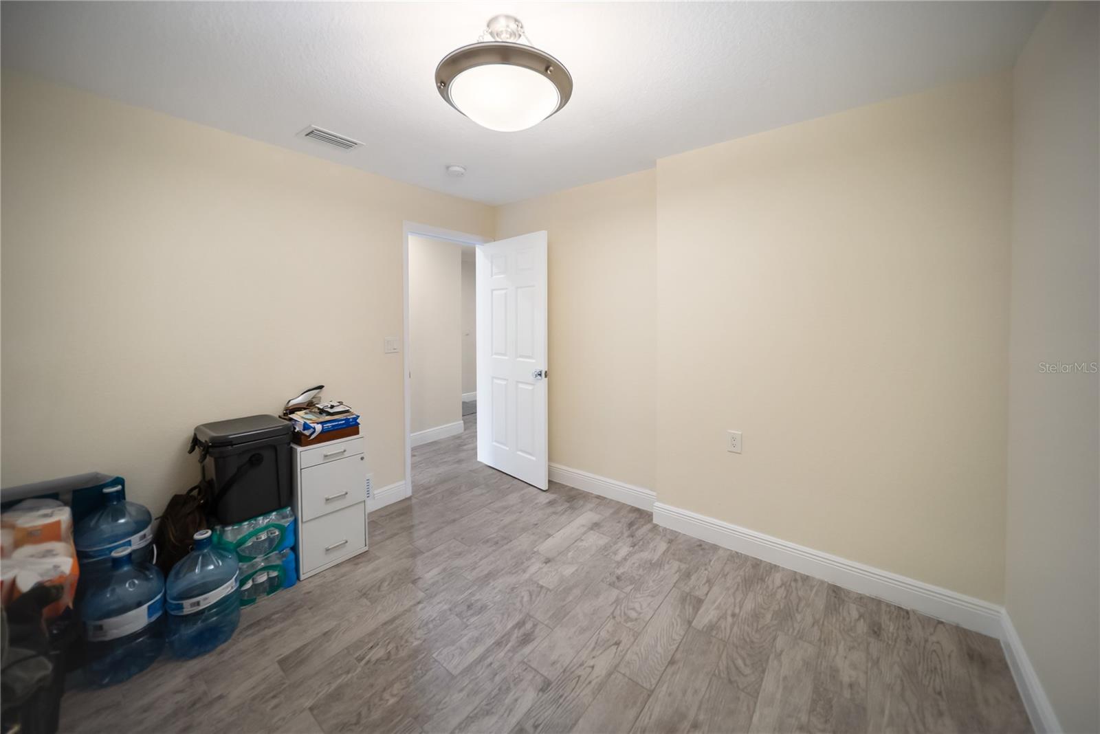 Image 26 of 53 For 204 21st Street Ne