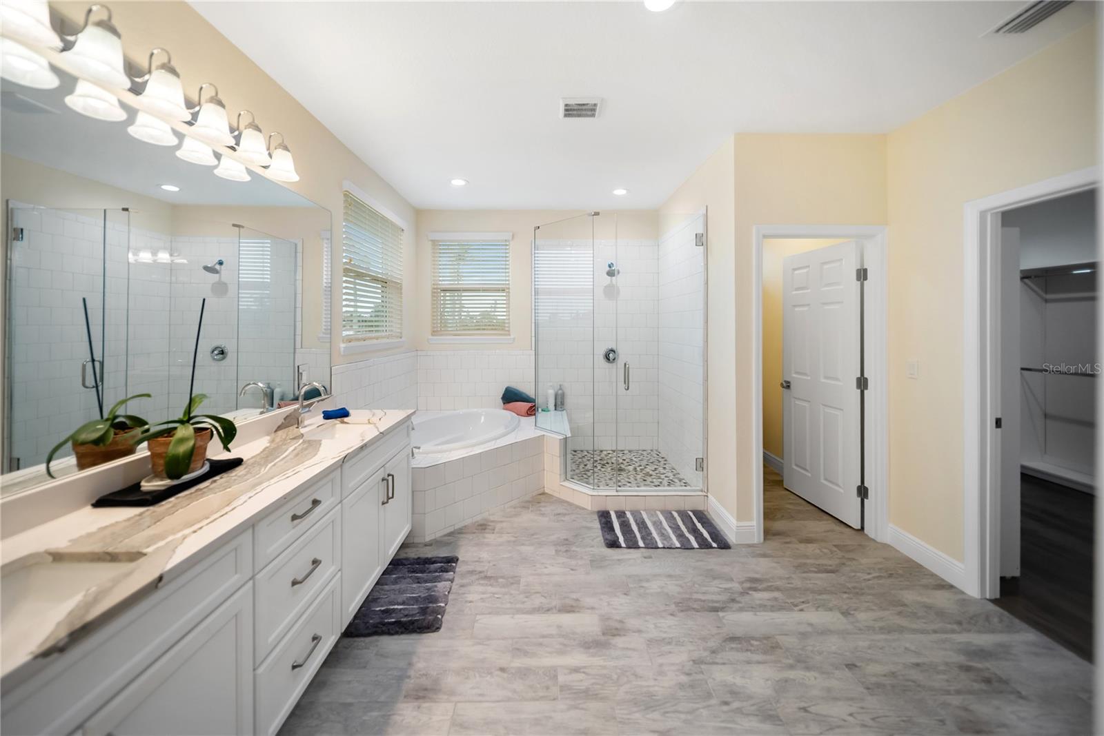 Image 35 of 53 For 204 21st Street Ne