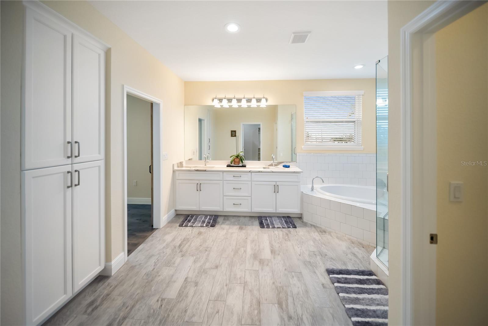 Image 38 of 53 For 204 21st Street Ne