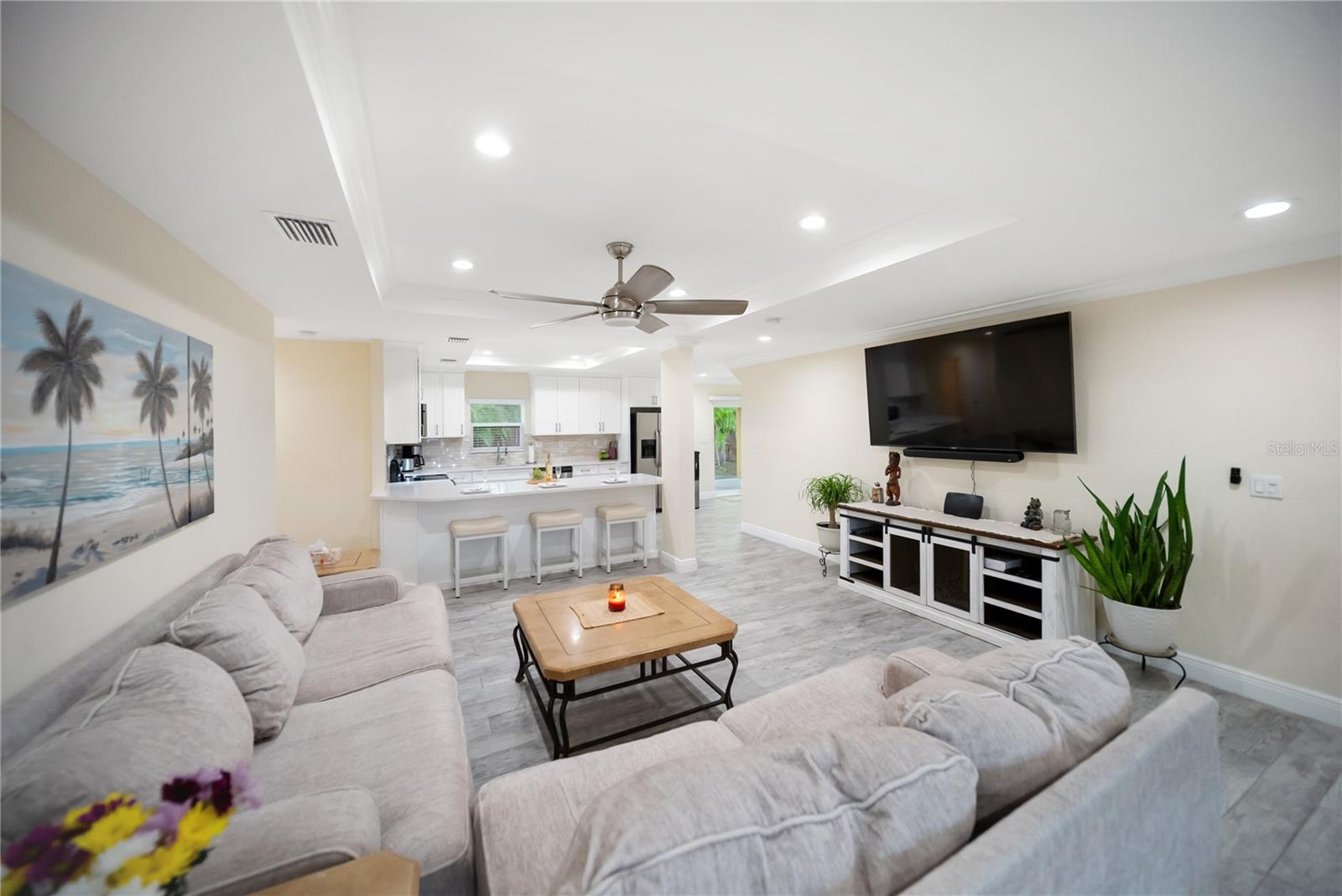 Image 6 of 53 For 204 21st Street Ne