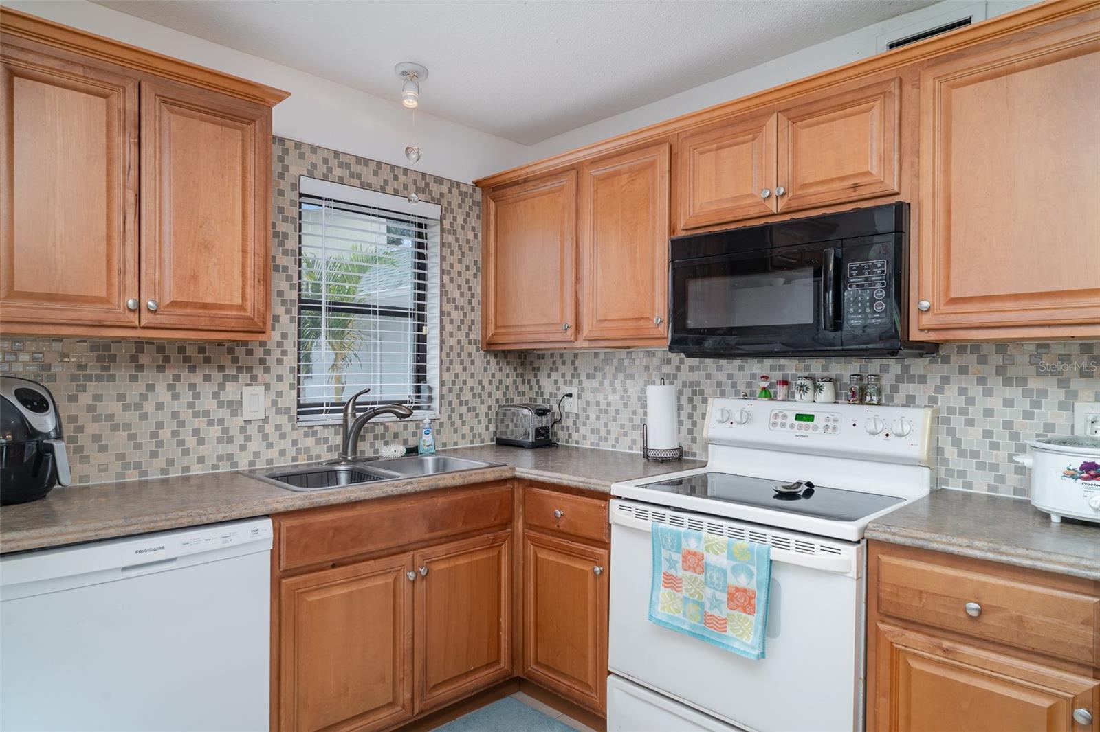 Image 7 of 28 For 5400 34th Street W 5g