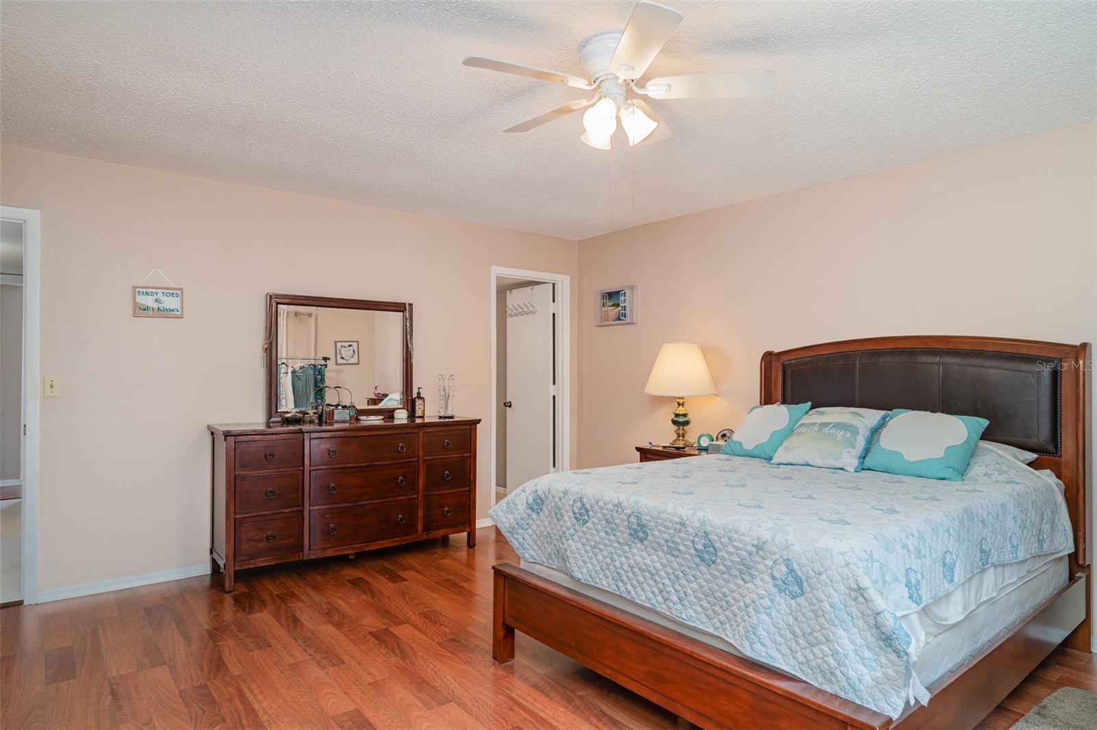 Image 9 of 28 For 5400 34th Street W 5g