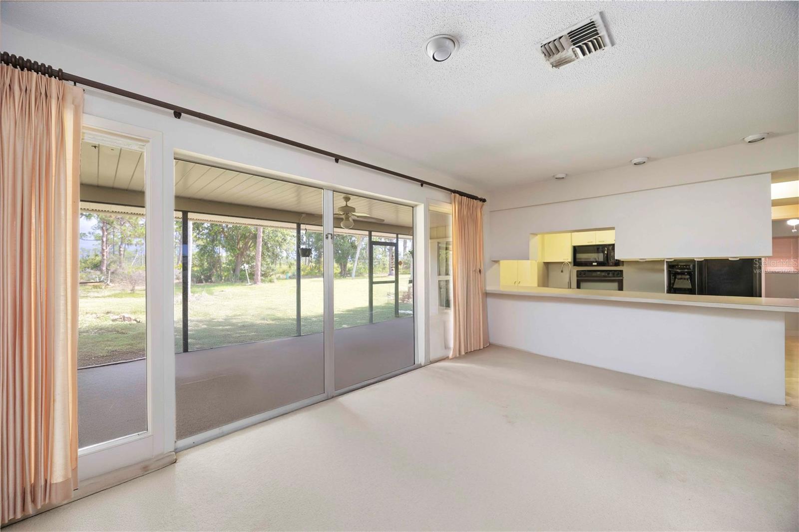 Image 10 of 55 For 307 Rubens Drive