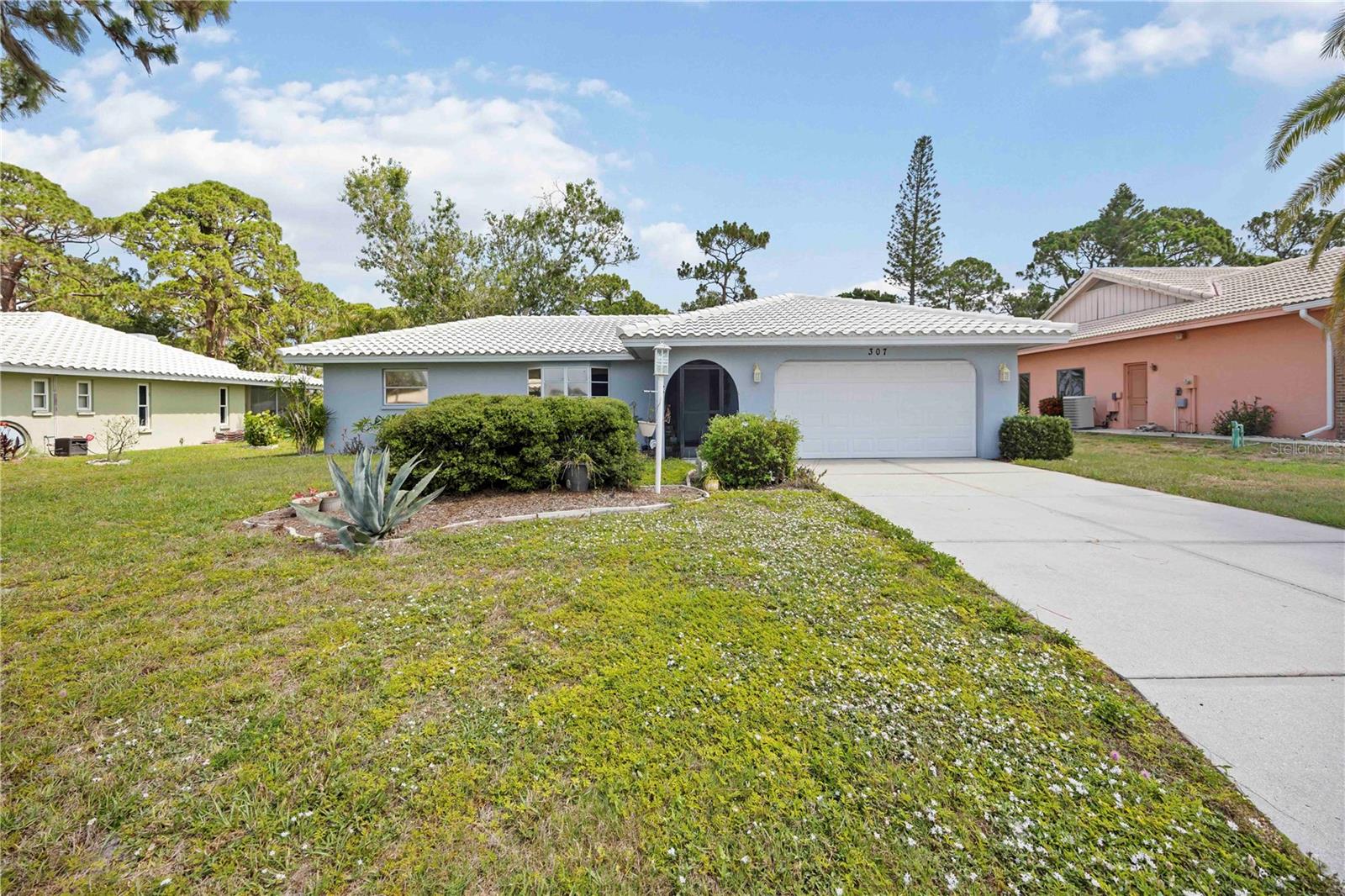 Image 2 of 55 For 307 Rubens Drive