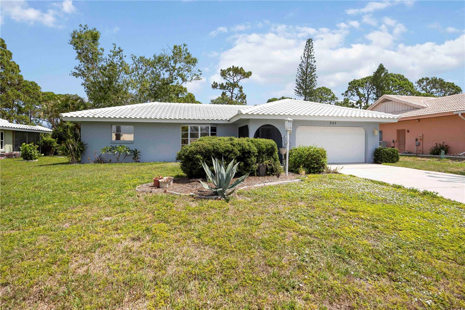 Image 4 of 55 For 307 Rubens Drive