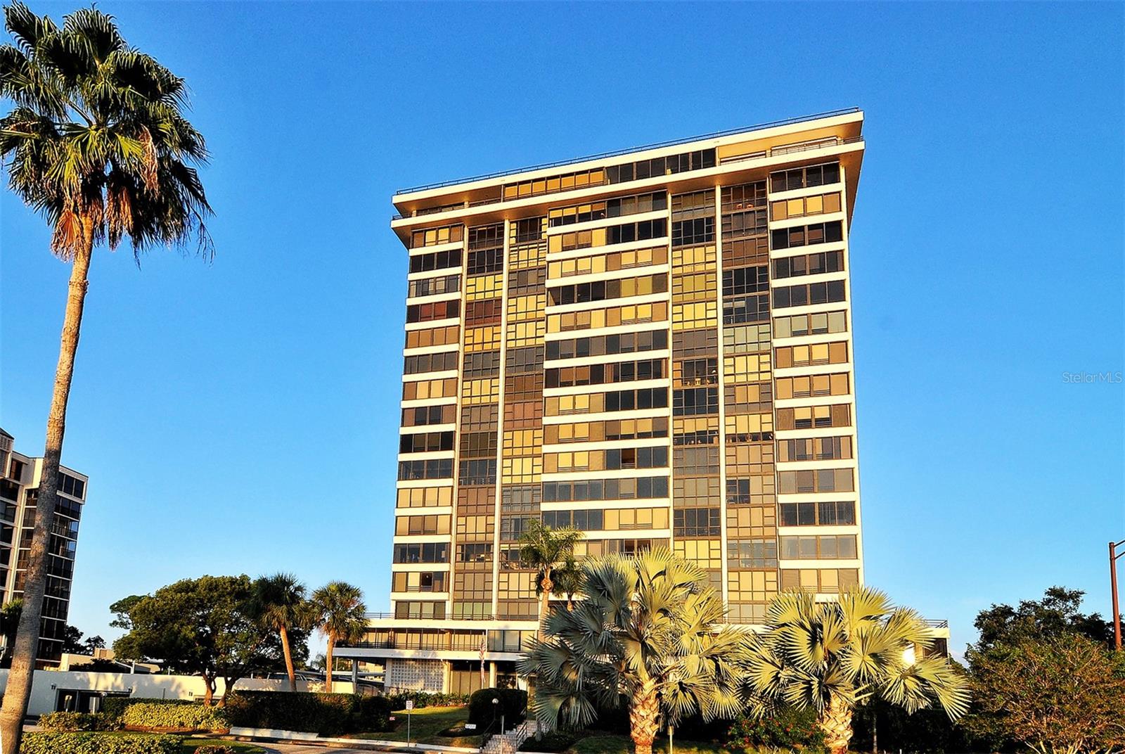 Image 30 of 39 For 770 Palm Avenue Ph2