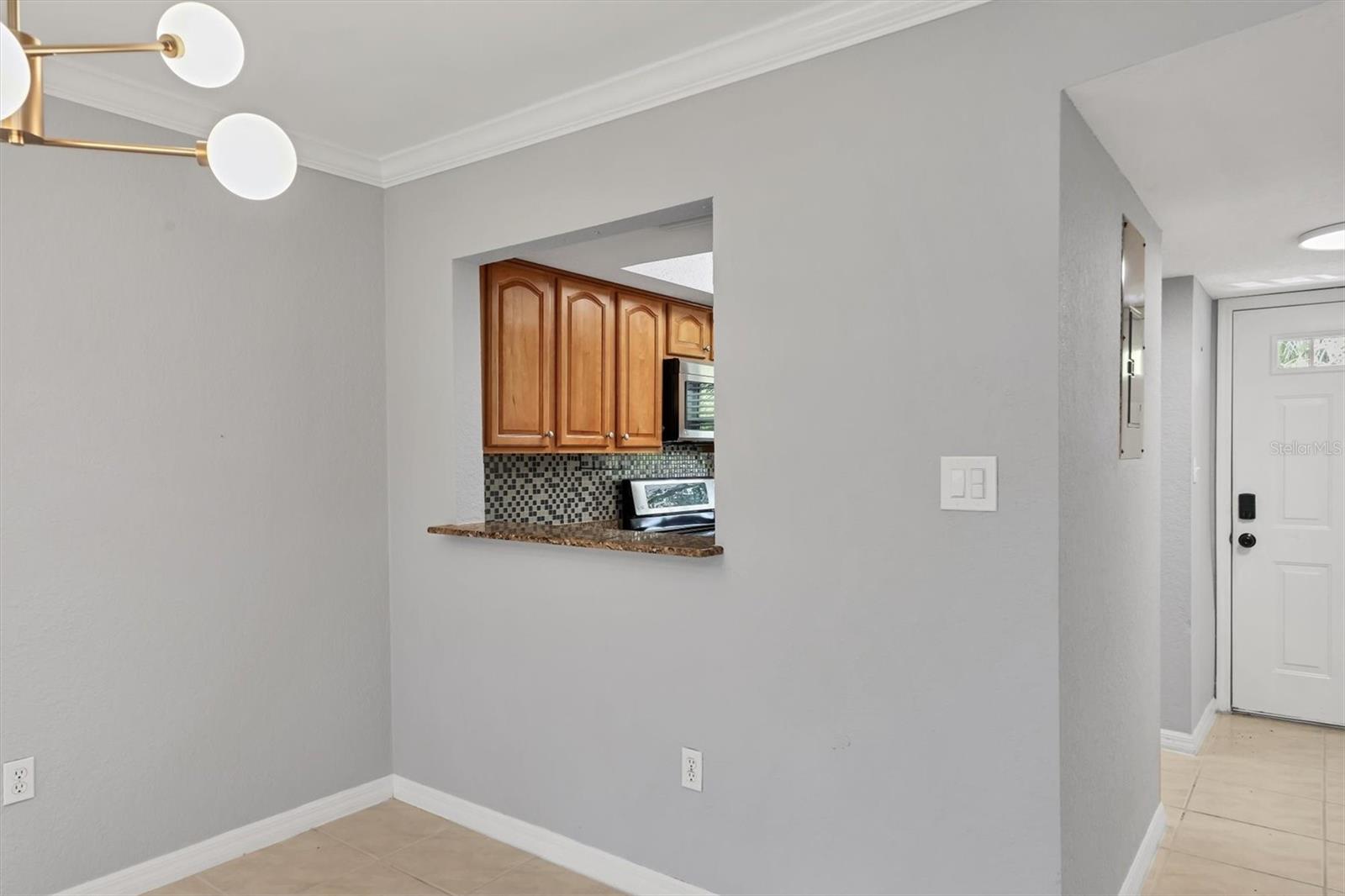 Image 11 of 41 For 924 La Costa Circle 4