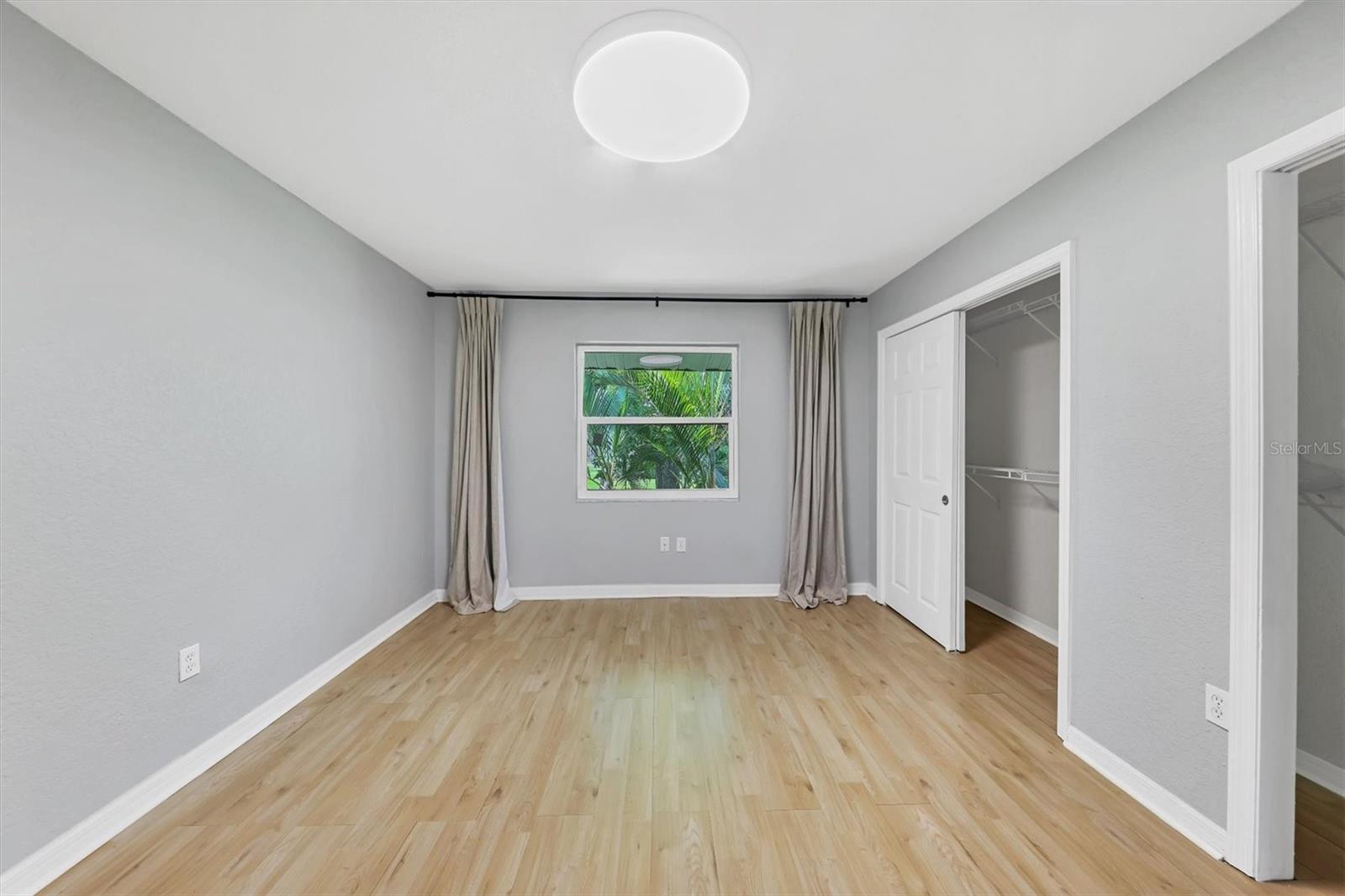 Image 18 of 41 For 924 La Costa Circle 4