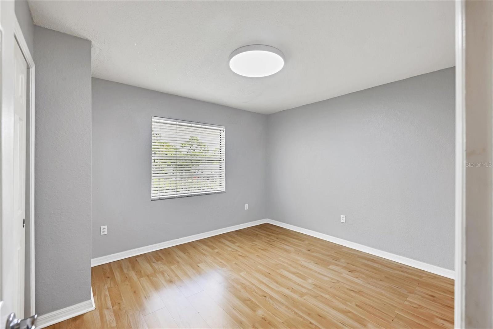 Image 21 of 41 For 924 La Costa Circle 4