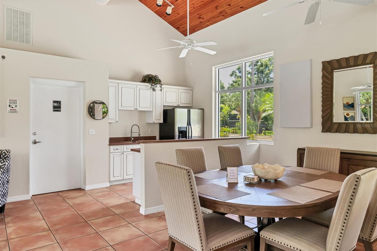 Image 34 of 41 For 924 La Costa Circle 4