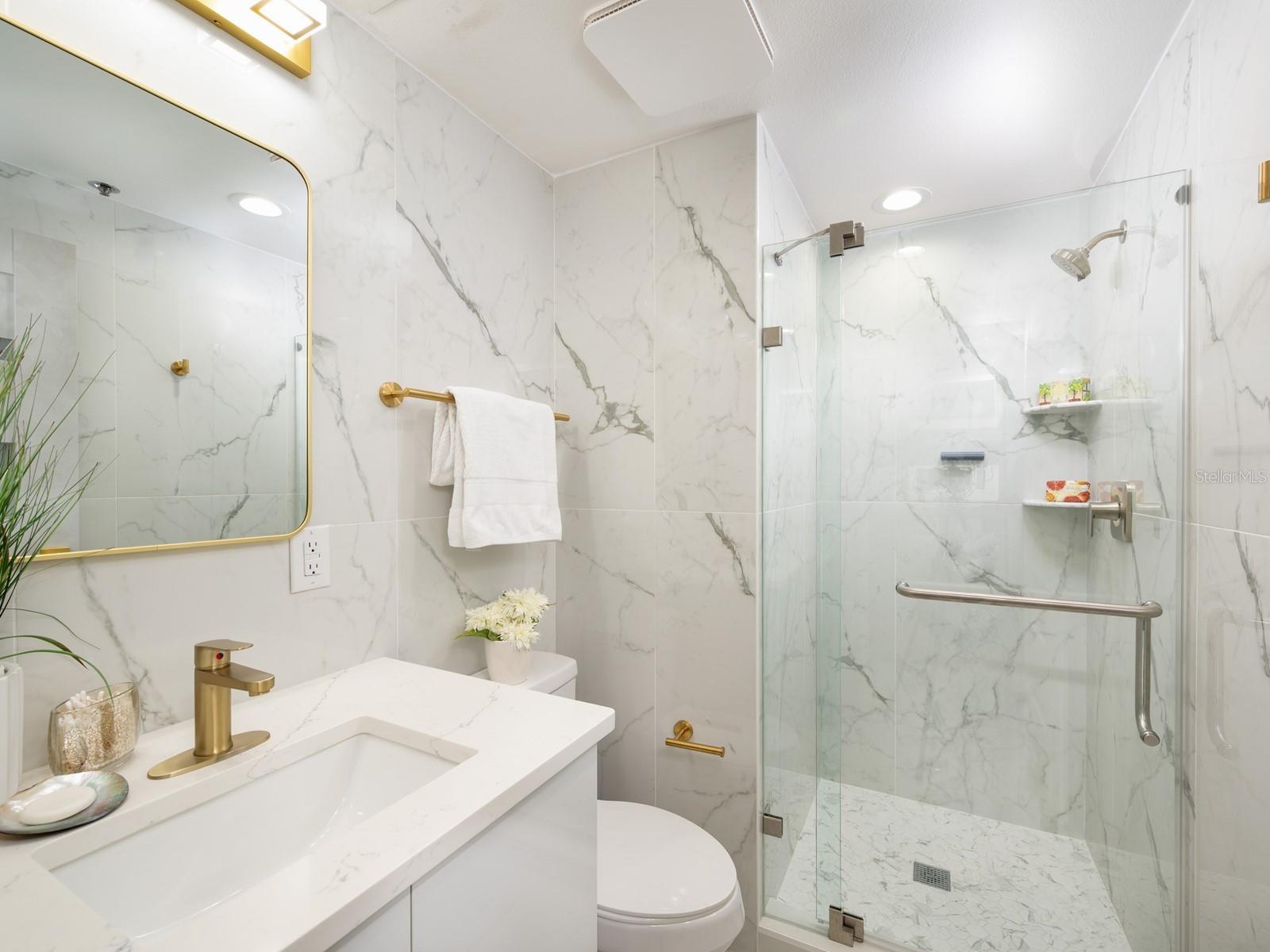 Image 25 of 93 For 1255 Gulfstream Avenue 402
