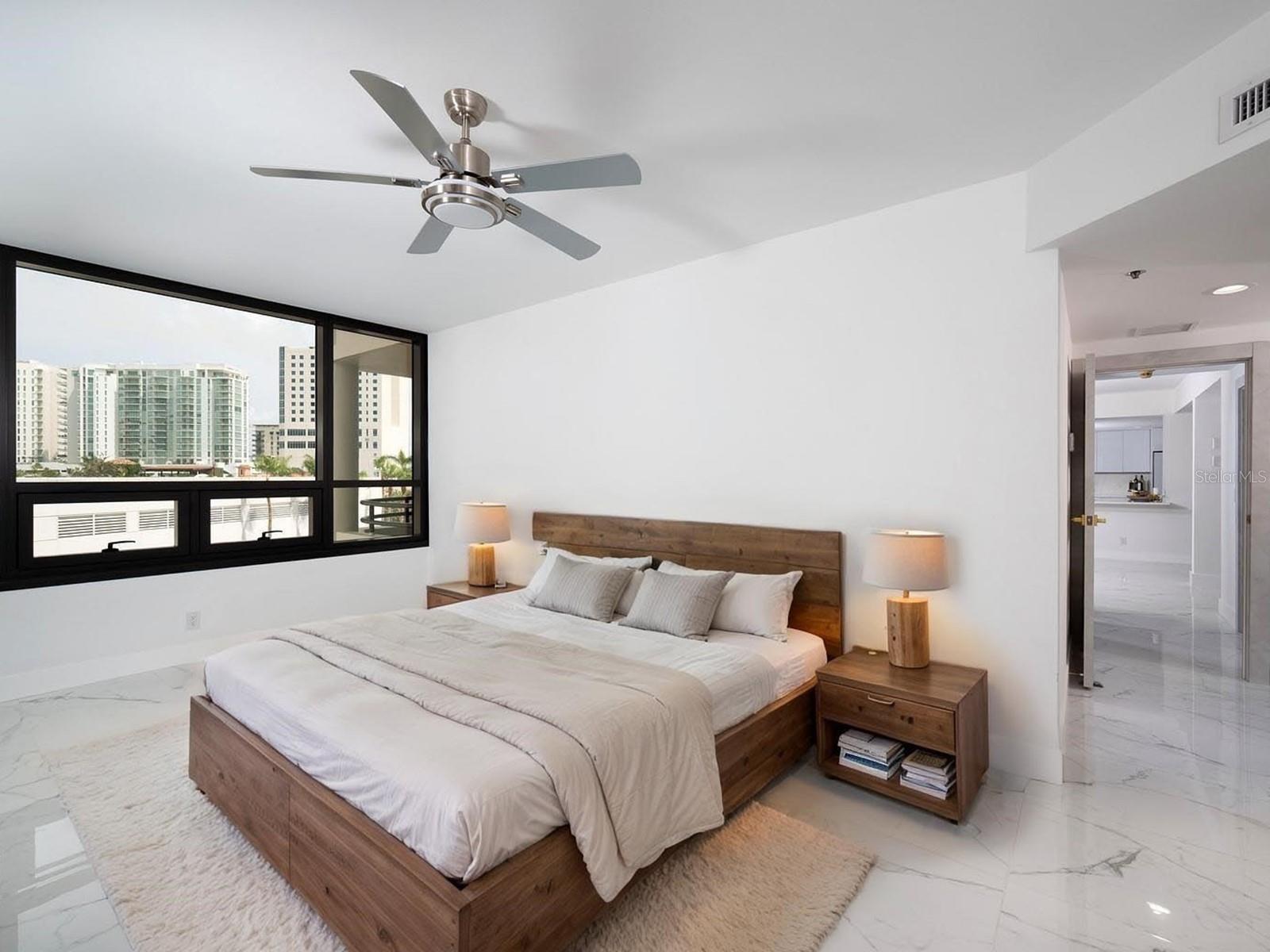 Image 26 of 93 For 1255 Gulfstream Avenue 402