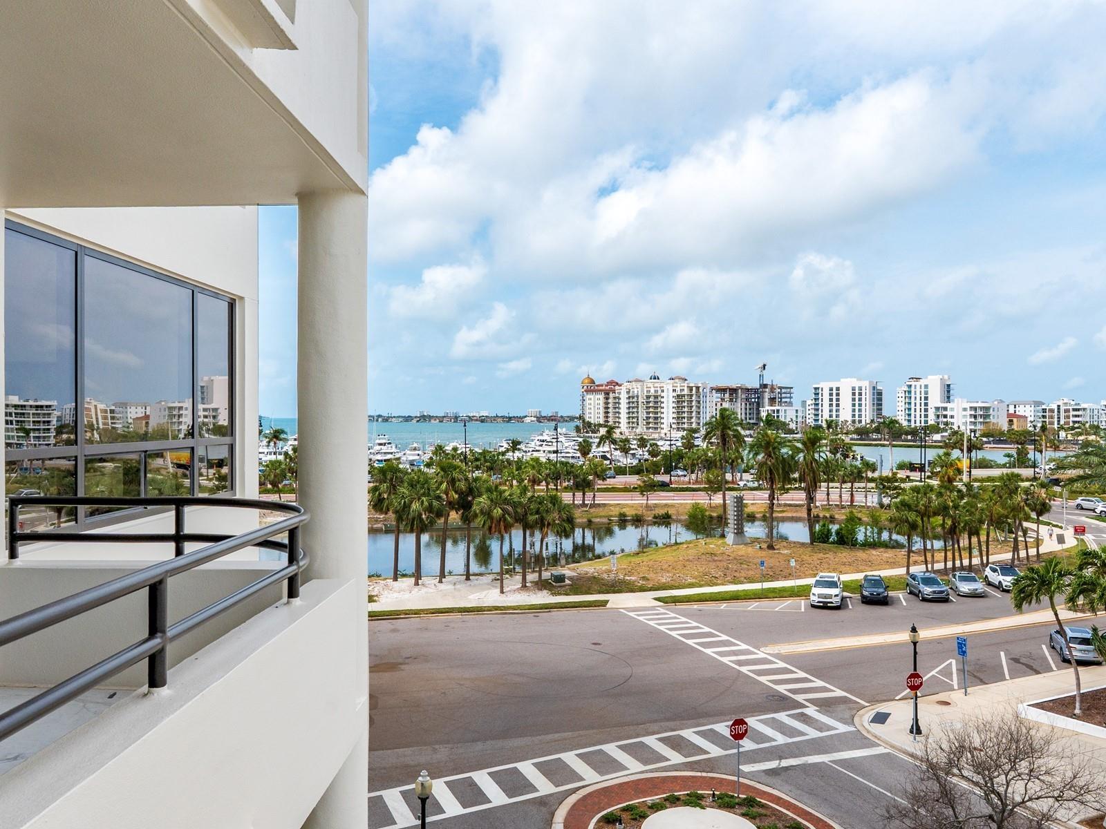 Image 30 of 93 For 1255 Gulfstream Avenue 402