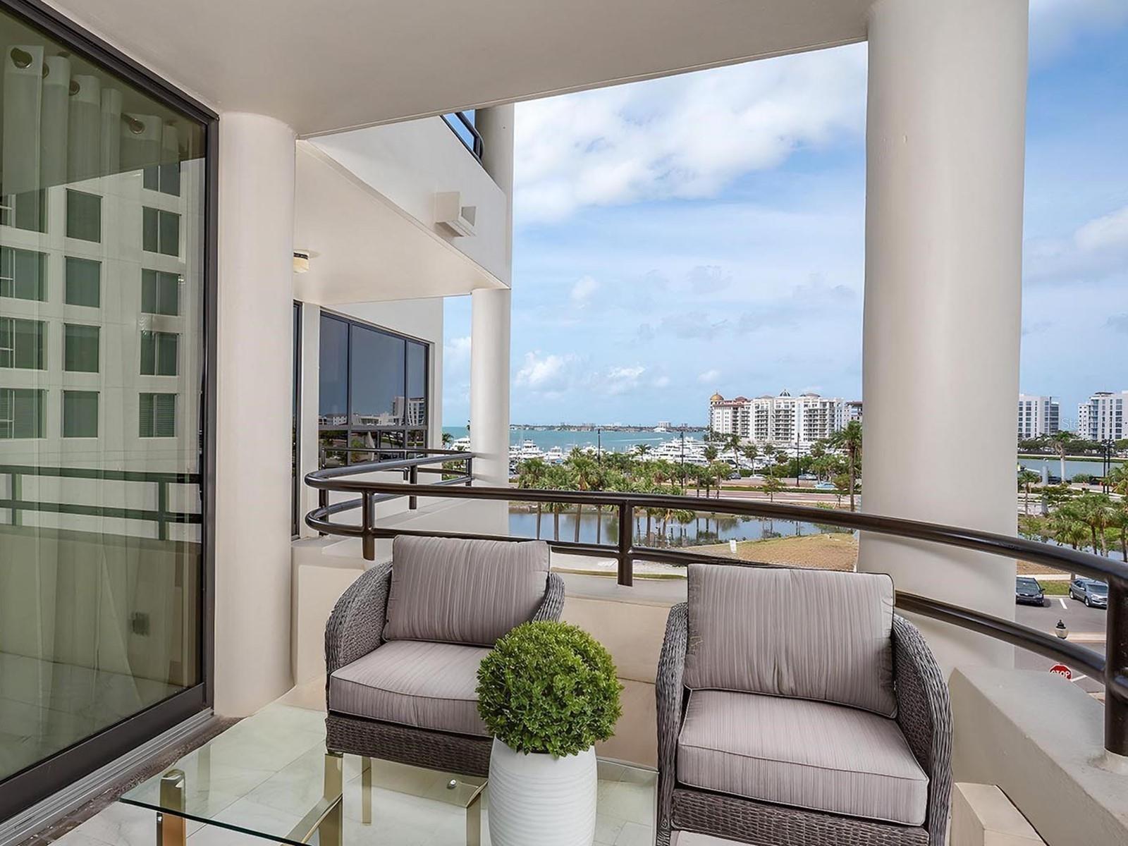 Image 5 of 93 For 1255 Gulfstream Avenue 402
