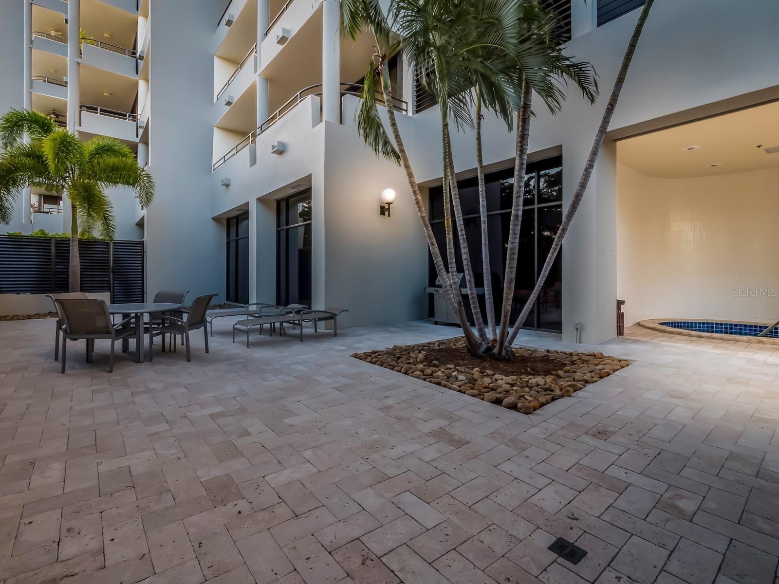 Image 74 of 93 For 1255 Gulfstream Avenue 402