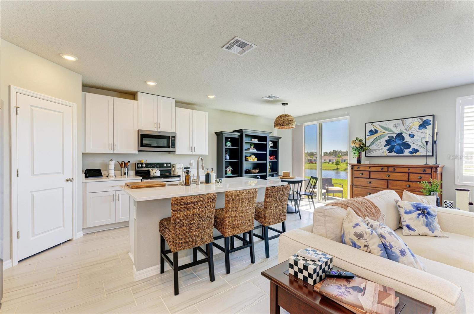 Image 10 of 41 For 7160 Amelia River Drive