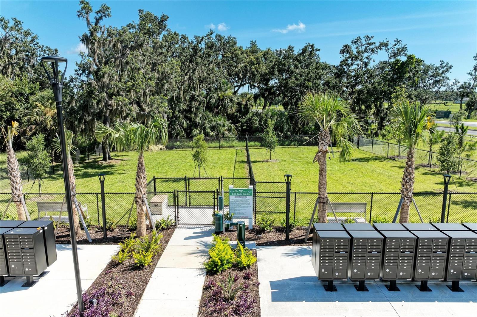 Image 36 of 41 For 7160 Amelia River Drive