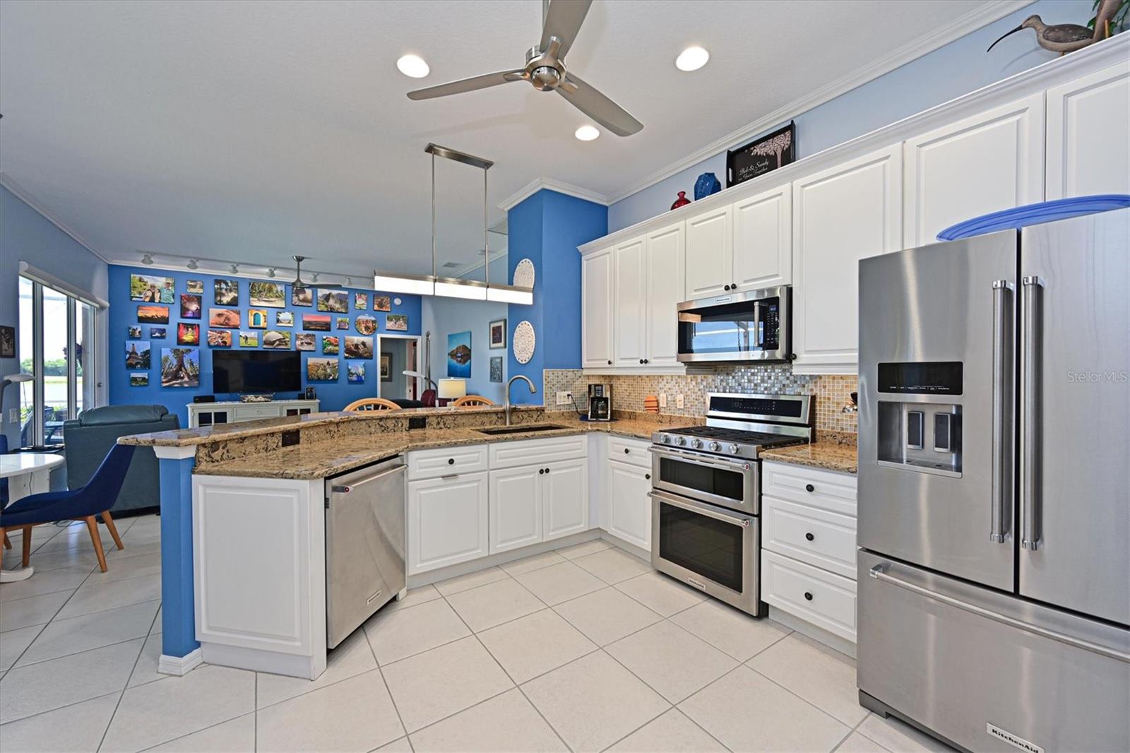Image 11 of 51 For 10571 Old Grove Circle