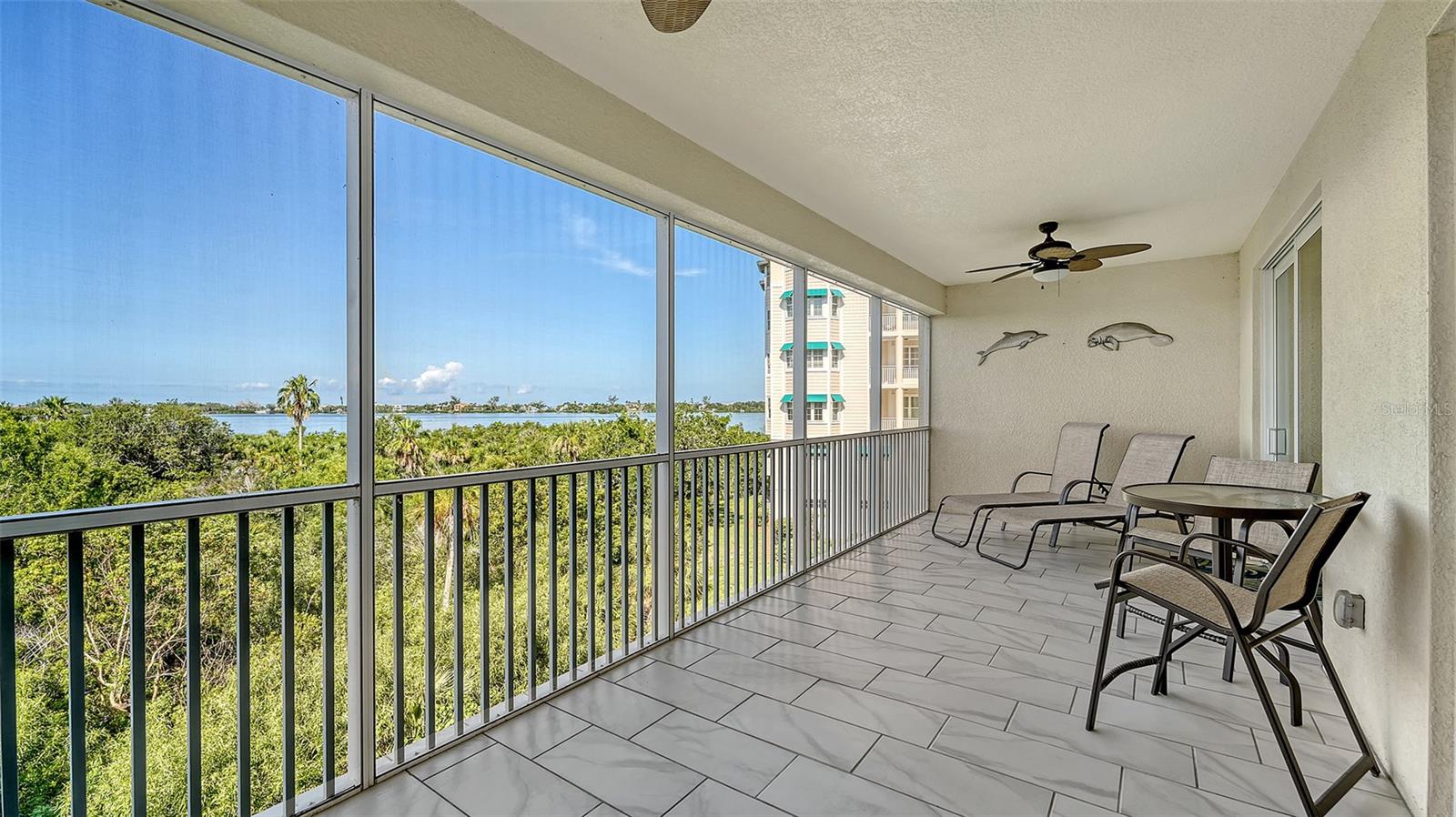 Image 11 of 66 For 250 Hidden Bay Drive 302