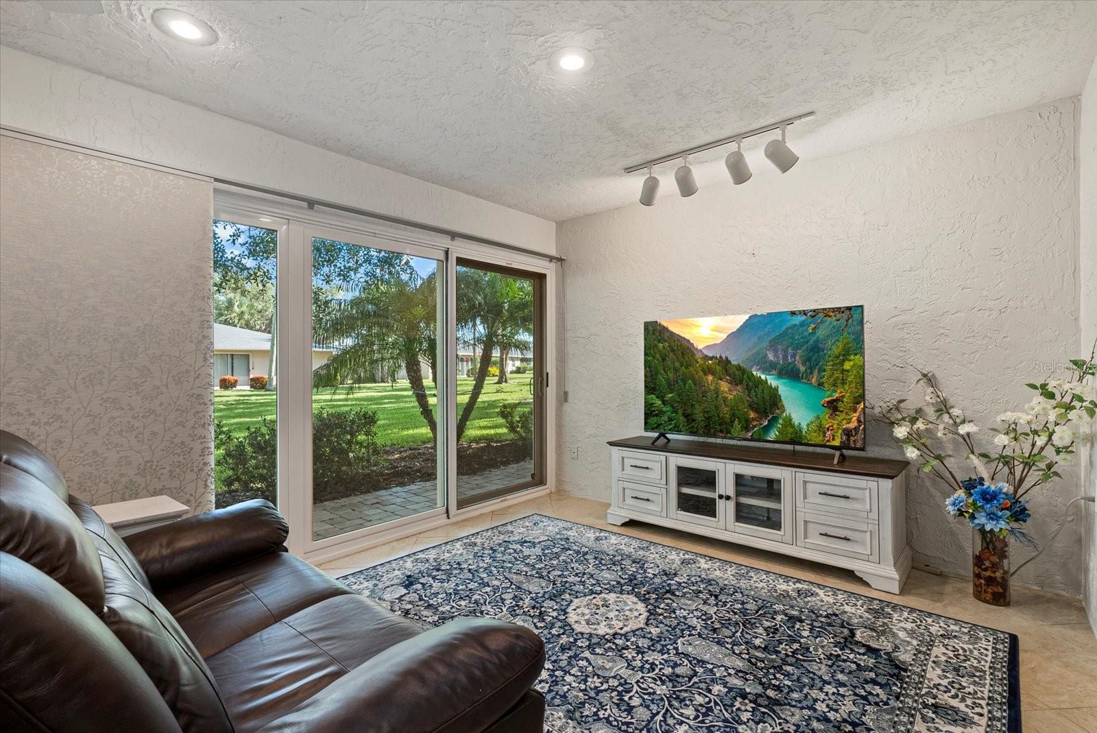 Image 16 of 29 For 6916 Country Club Drive N 9b