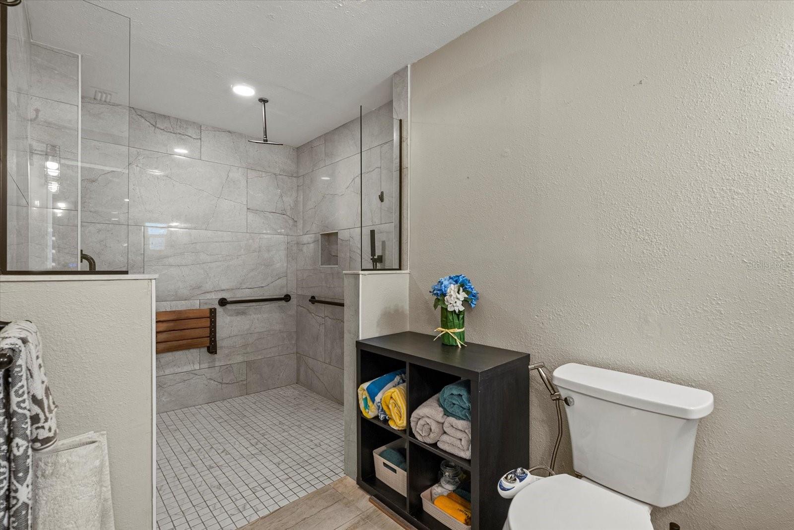 Image 25 of 29 For 6916 Country Club Drive N 9b