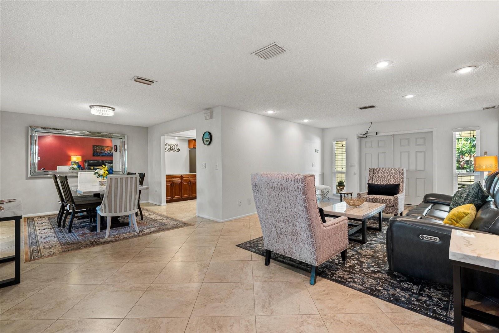 Image 8 of 29 For 6916 Country Club Drive N 9b