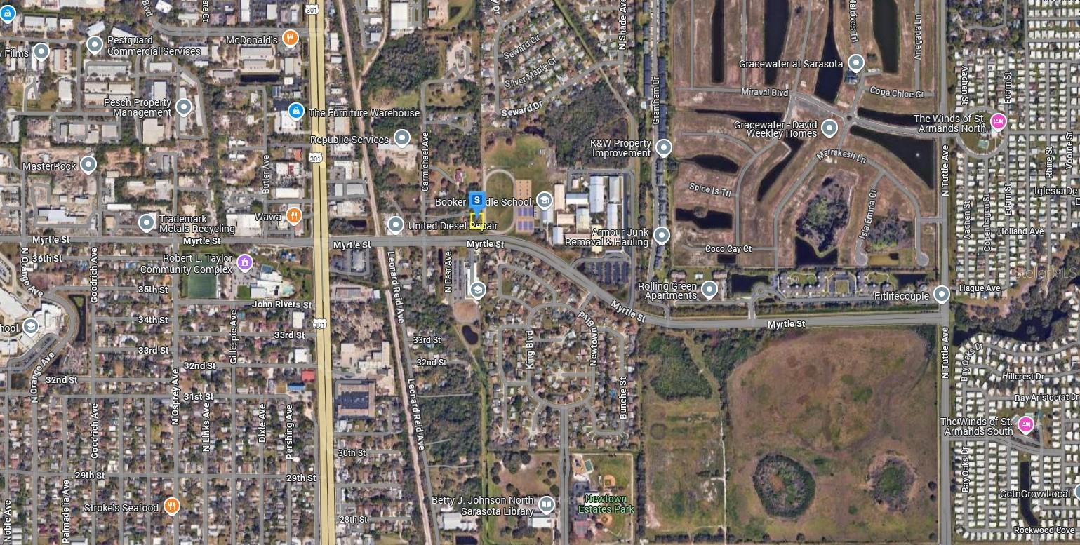 Image 4 of 6 For 1701 Carmichael Avenue