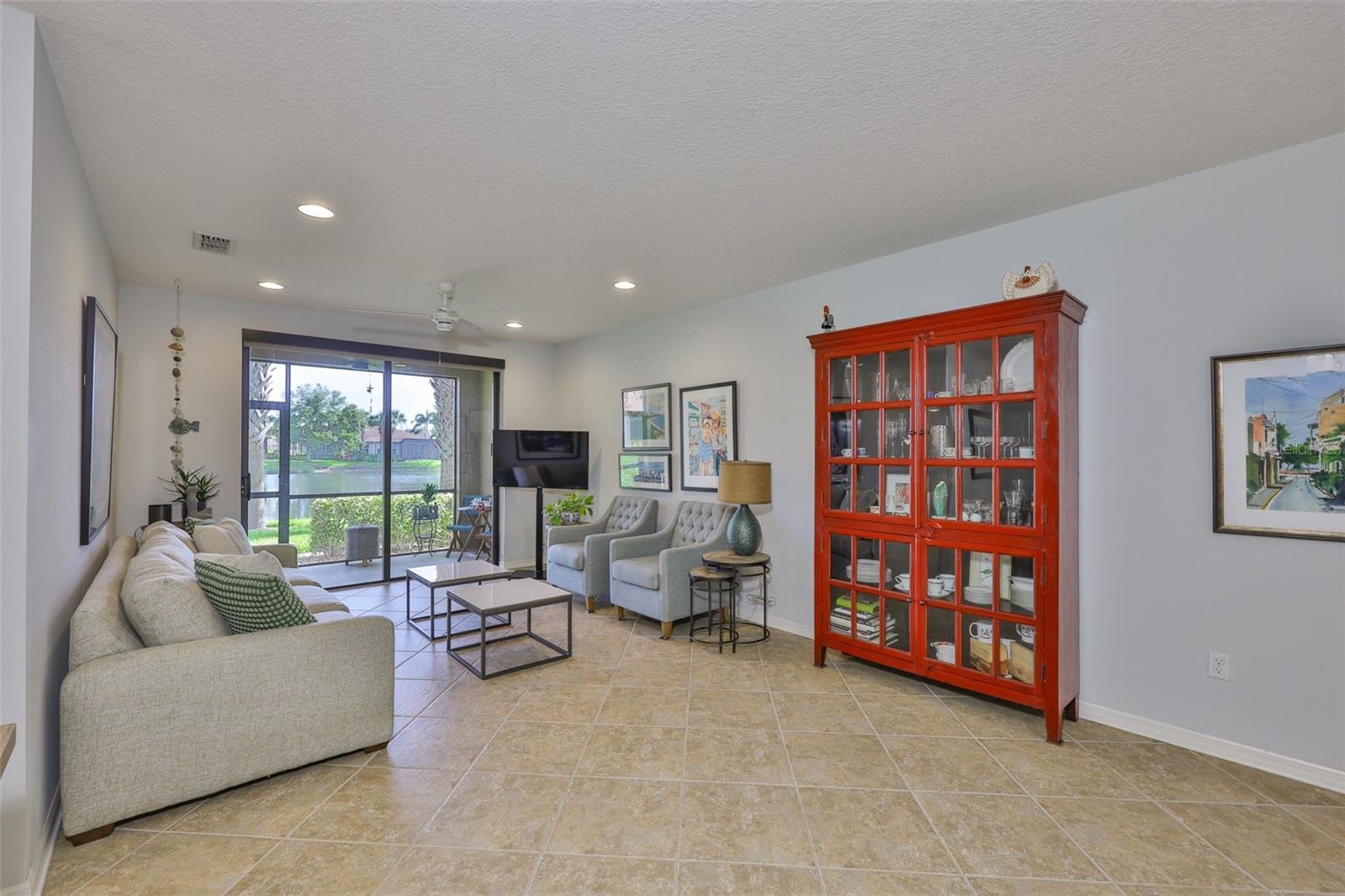Image 4 of 32 For 7344 Skybird Road