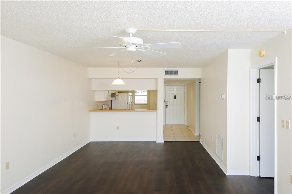 Image 5 of 20 For 437 Cerromar Lane 315