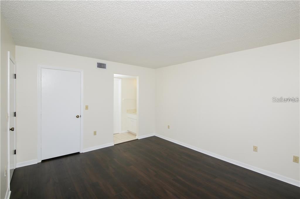 Image 9 of 20 For 437 Cerromar Lane 315