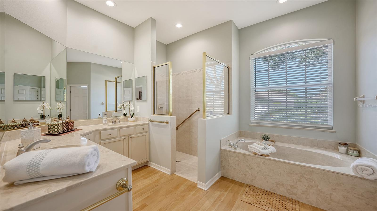 Image 23 of 72 For 6206 Stillwater Court