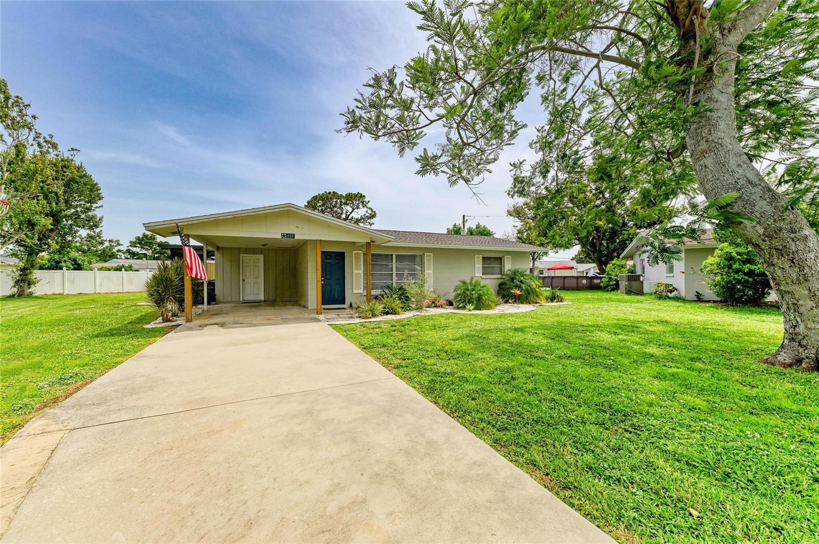 Details for 237 Saxon Circle, VENICE, FL 34293