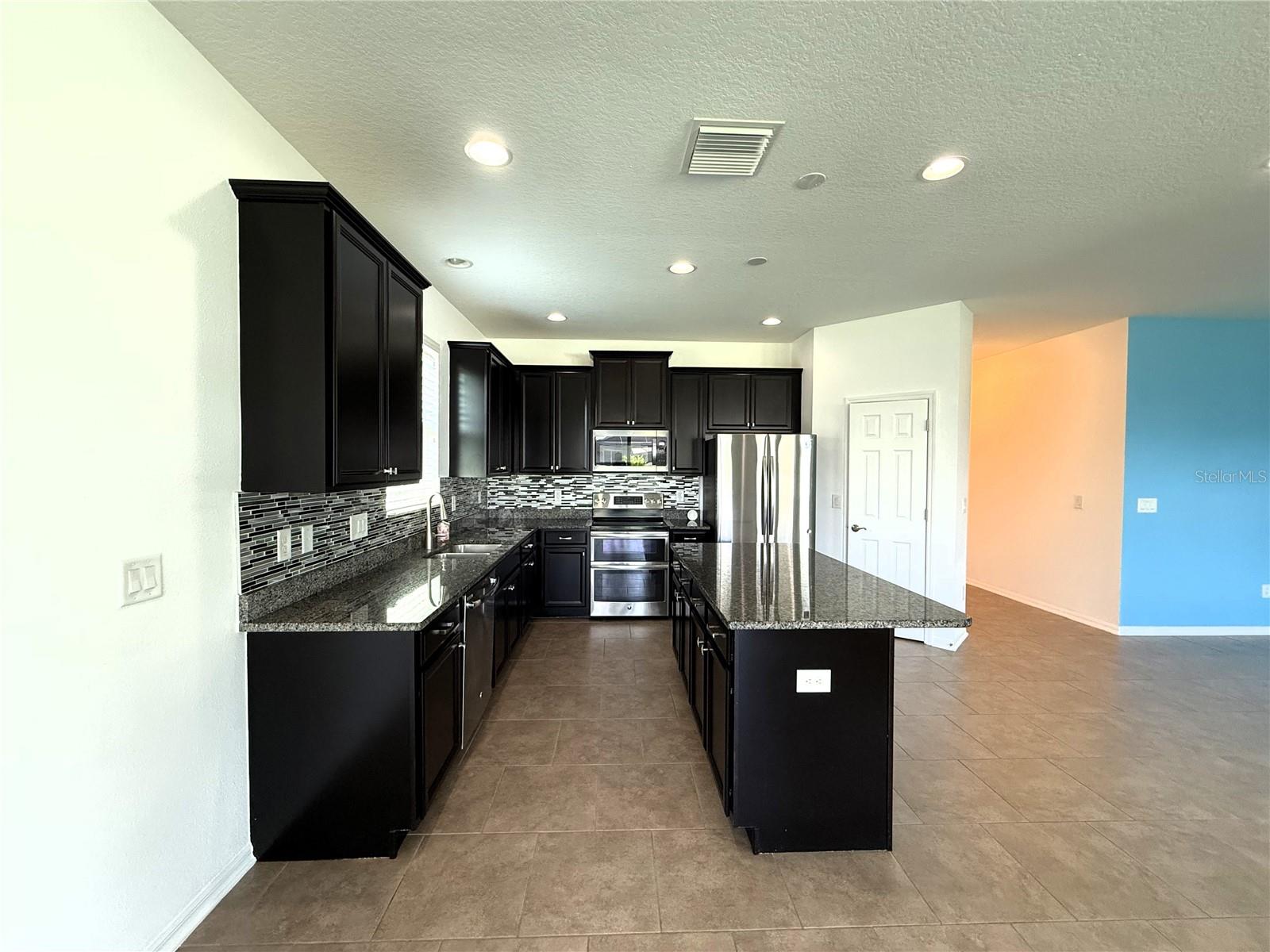 Image 13 of 51 For 10820 79th Street E