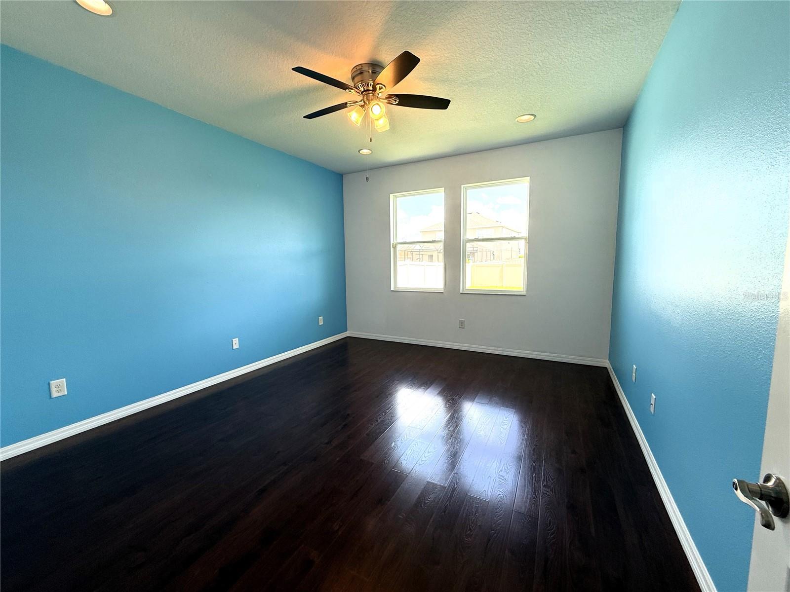 Image 20 of 51 For 10820 79th Street E