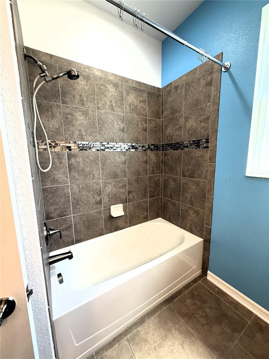 Image 6 of 51 For 10820 79th Street E
