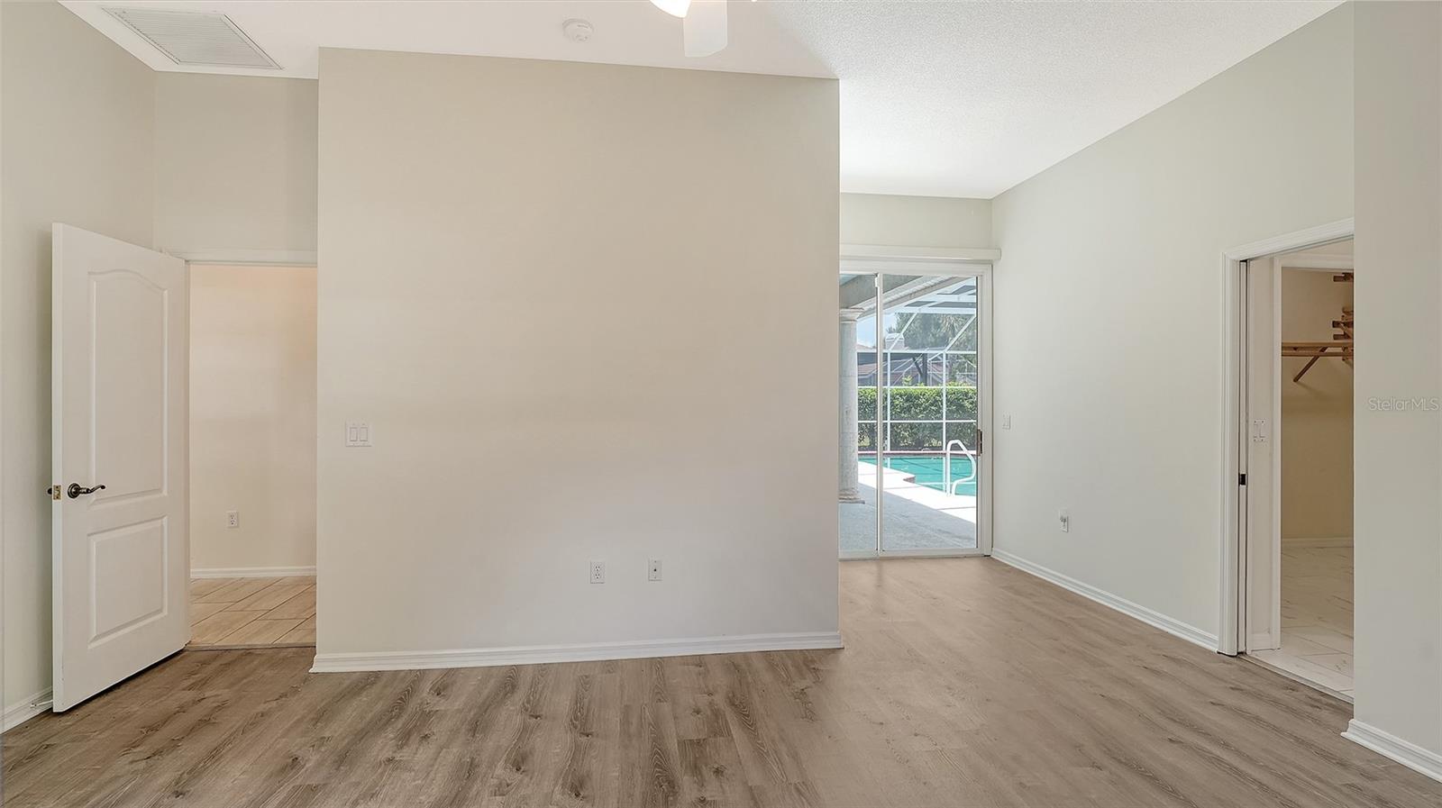 Image 24 of 52 For 8239 Cypress Hollow Drive